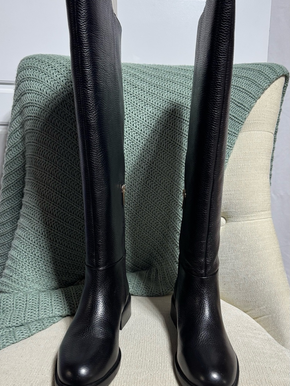Vince Camuto Black Amiyah Wide Calf Over-the-Knee Leather Boots Size 8.5 - Picture 4 of 8